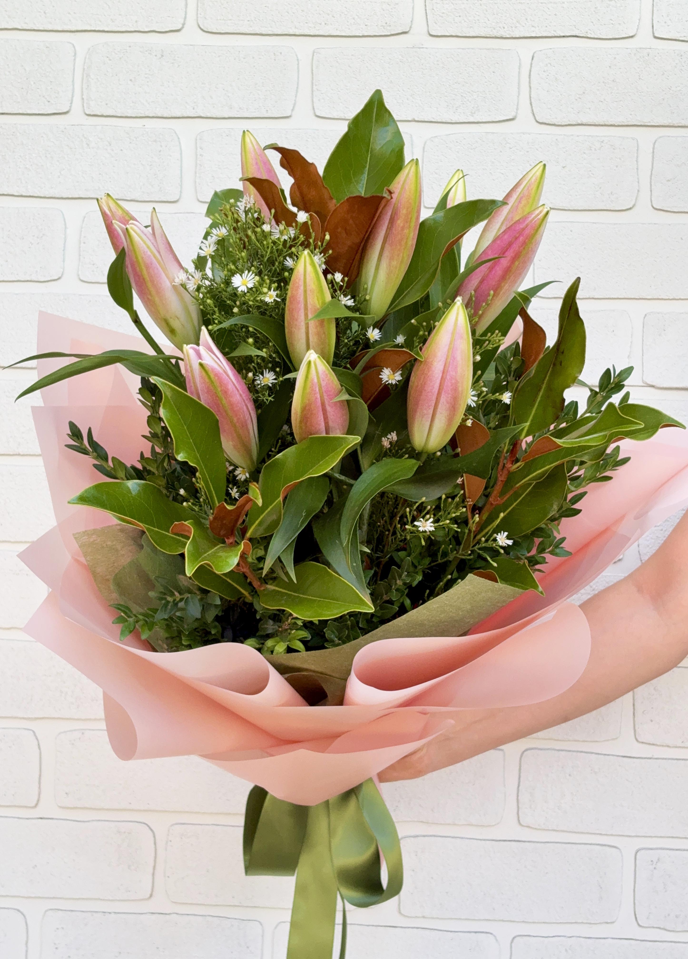 Elegant Pink Lily Bouquet