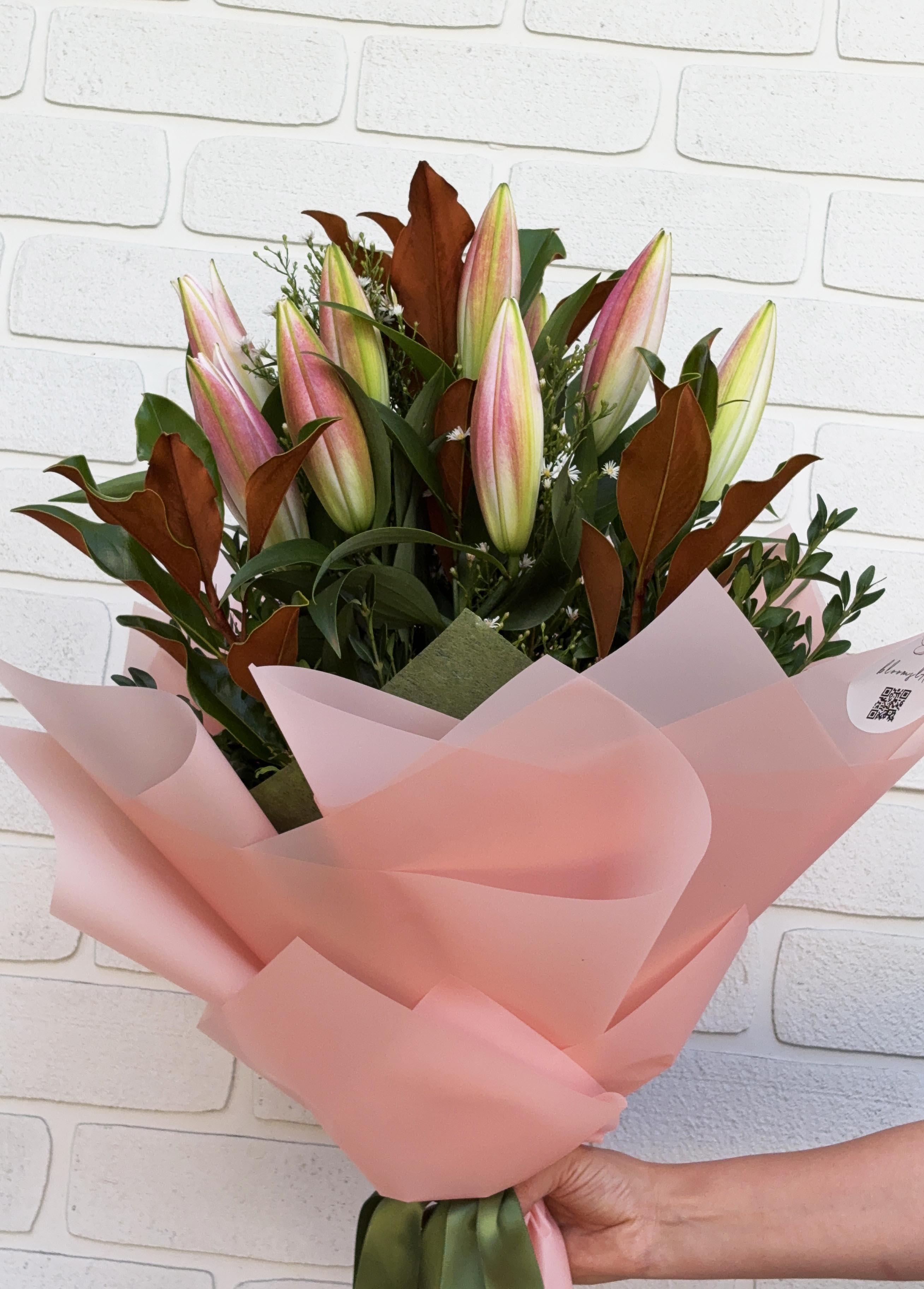 Elegant Pink Lily Bouquet